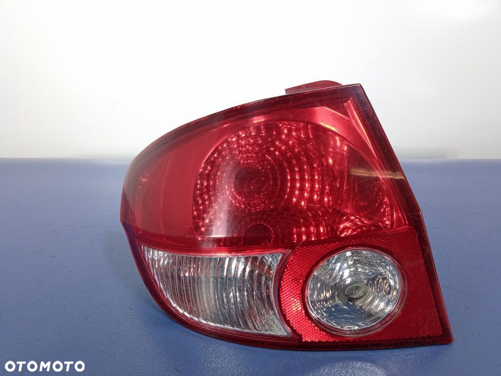 HYUNDAI GETZ LAMPA TYŁ LEWA TYLNA 221-1917L - 1