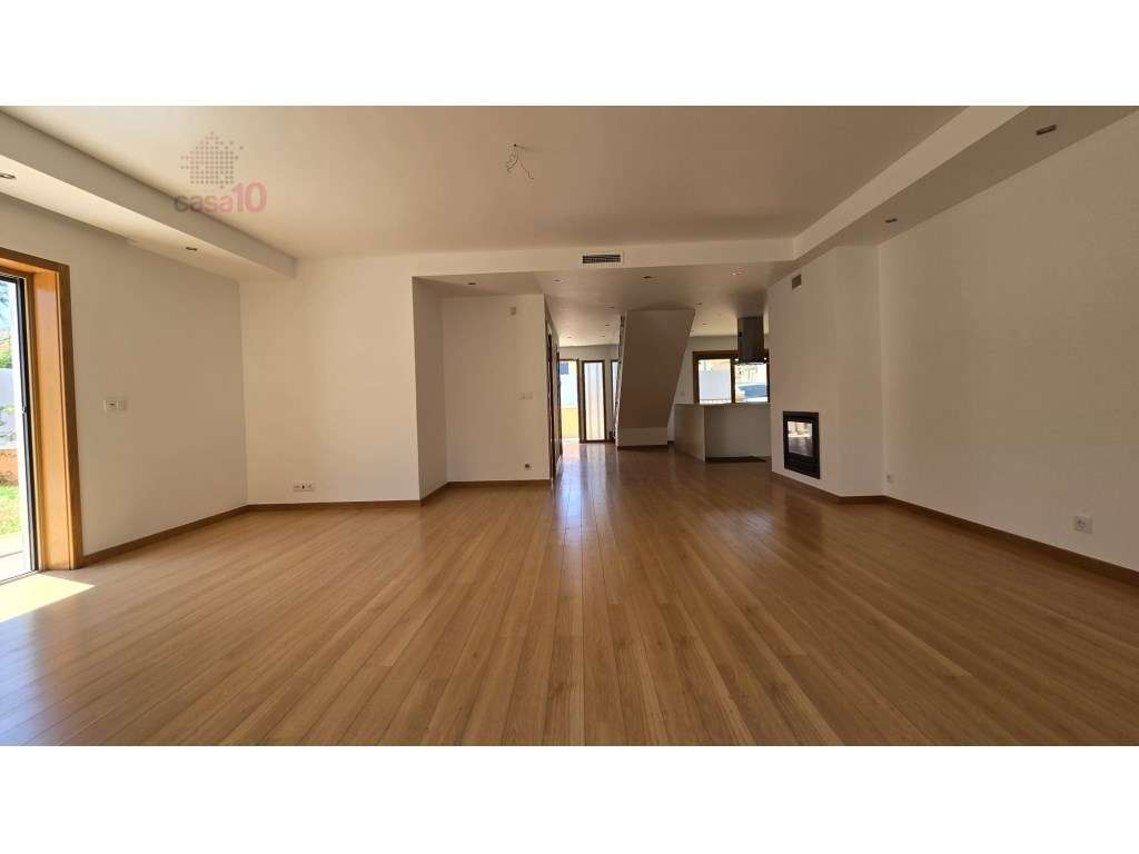 Moradia V4 com piscina para arrendar em Rio de Mouro, Sintra - Grande imagem: 5/30