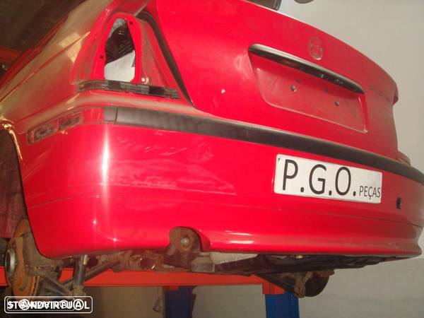 Parachoques Tras BMW 320 Compact - 1