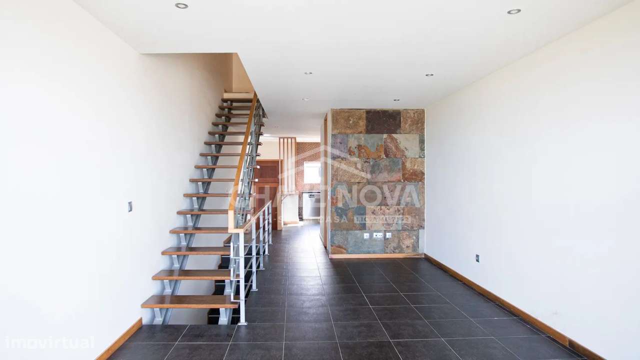 Moradia em banda T3 em São João de Ver (Urb. Quinta do Areeiro)-17