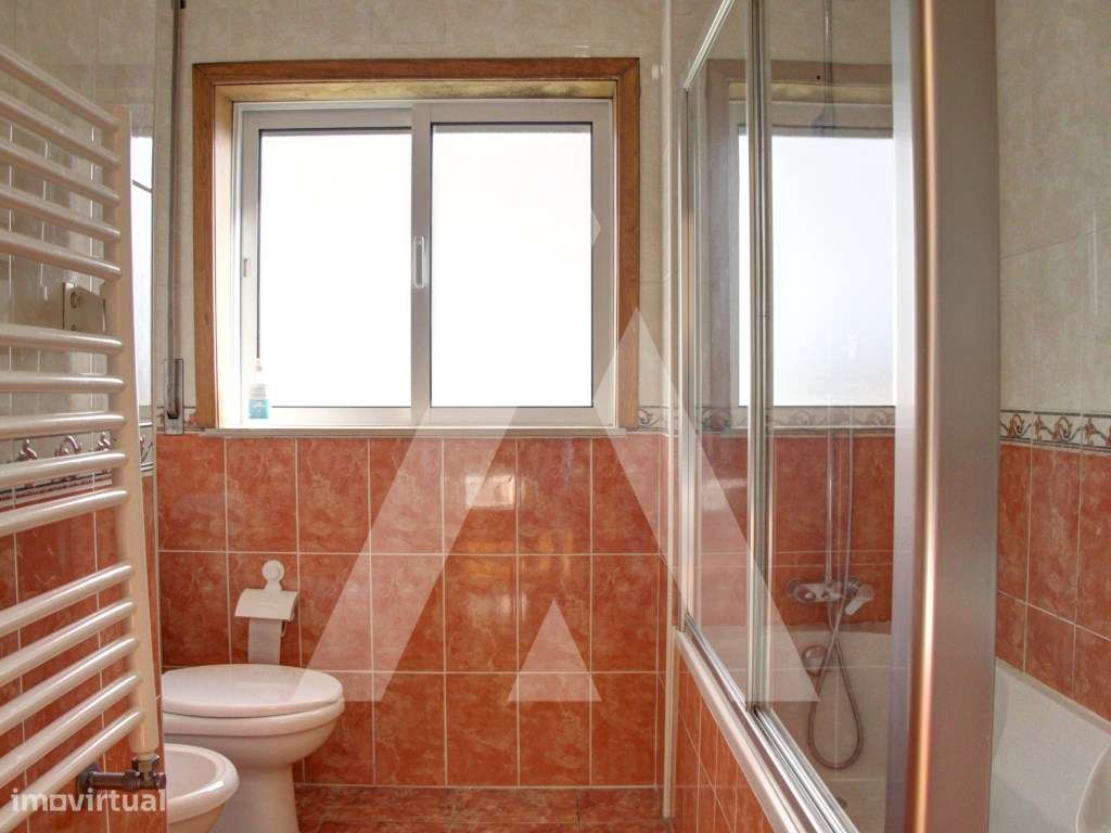 Apartamento T3 Oliveira do bairro-39