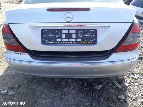 Dezmembrez Mercedes Benz e200 e220 cdi w211 - 7