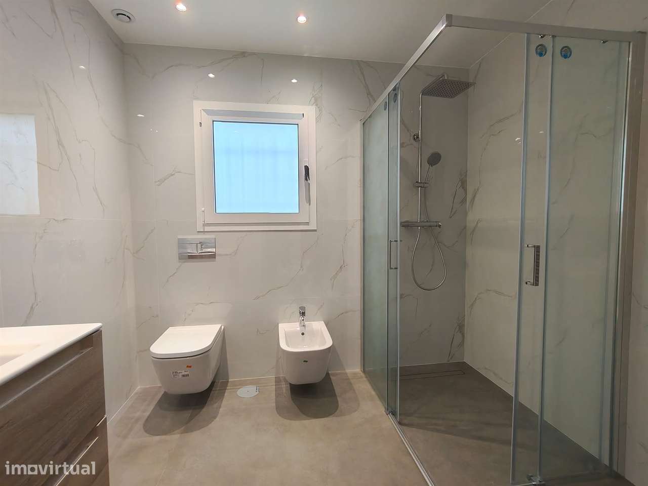 Moradia T3 / Nova / Terreno / Churrasqueira / Ar condicionado / Santa-5