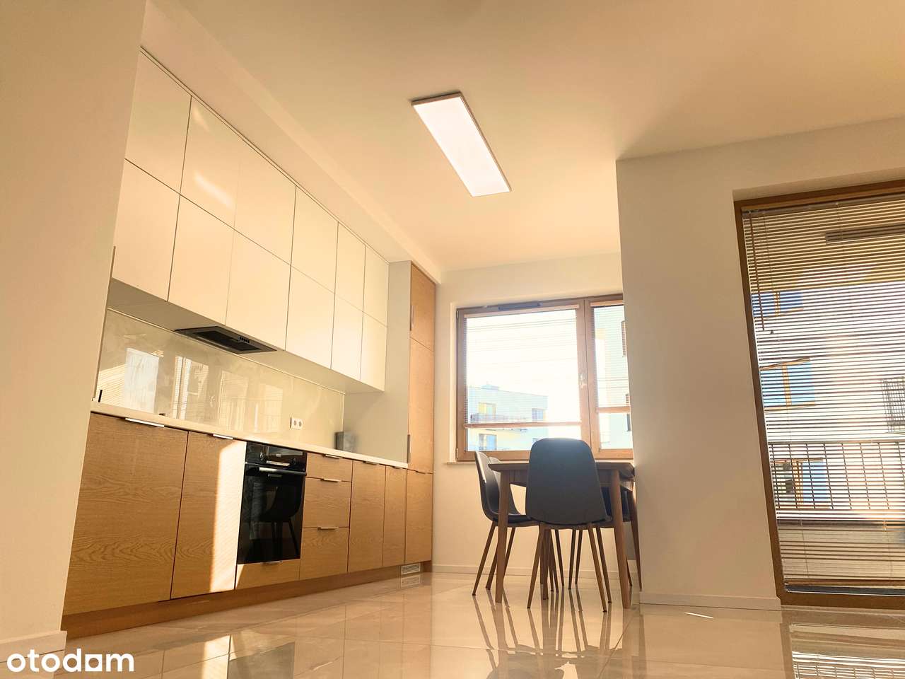 Dwustronne 2 pokoje na prestiżowym osiedlu. 5 min piechotą do metra!-4