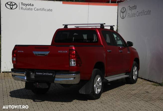 Toyota Hilux 4x4 Double Cab M/T Style - 4