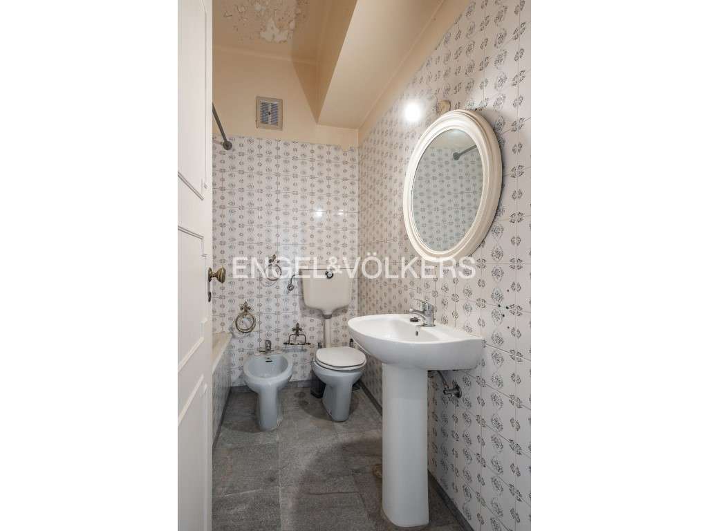 Apartamento com vista panorâmica em Alvalade-18
