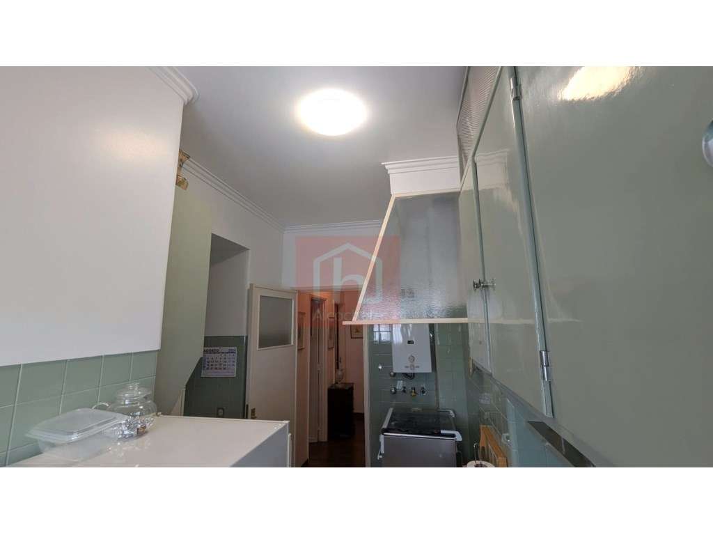Apartamento T3 na Estrada da Luz, Benfica-9