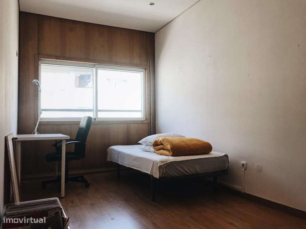 Arrenda-se T2+1 nas Antas em excelentes condições - Grande imagem: 4/9