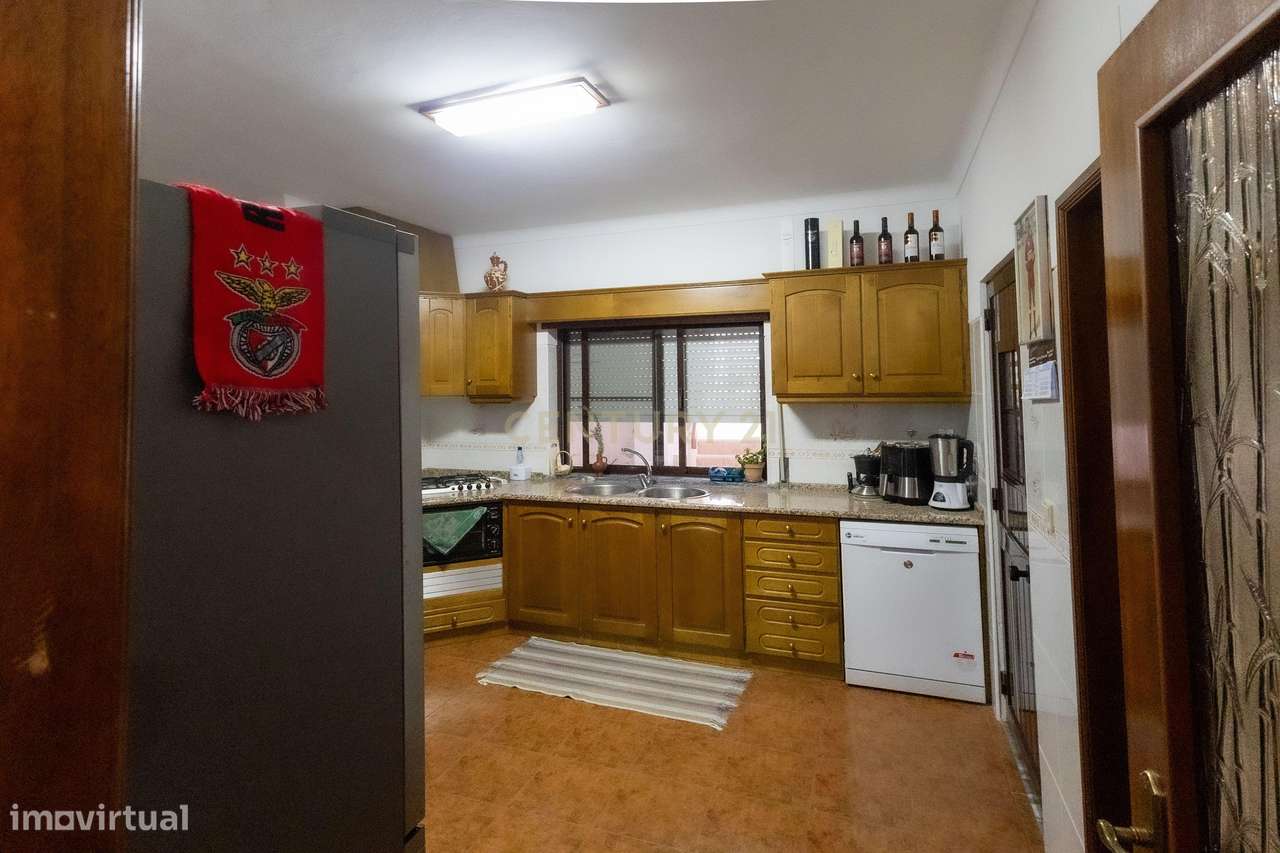 Moradia T3 com quintal, garagem e anexos no centro de Ervidel-31