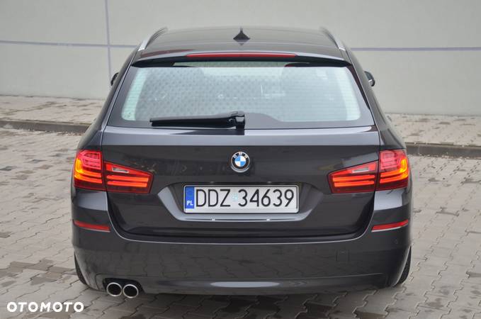 BMW Seria 5 518d Business Edition - 4