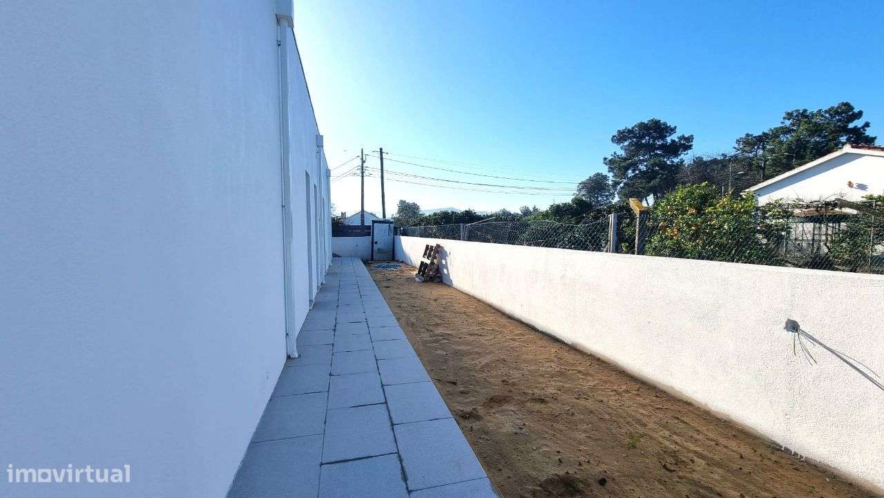 Moradia Térrea, com piscina – Azeitão-23