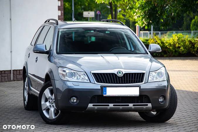 Skoda Octavia Scout 2.0 TDI DPF - 1