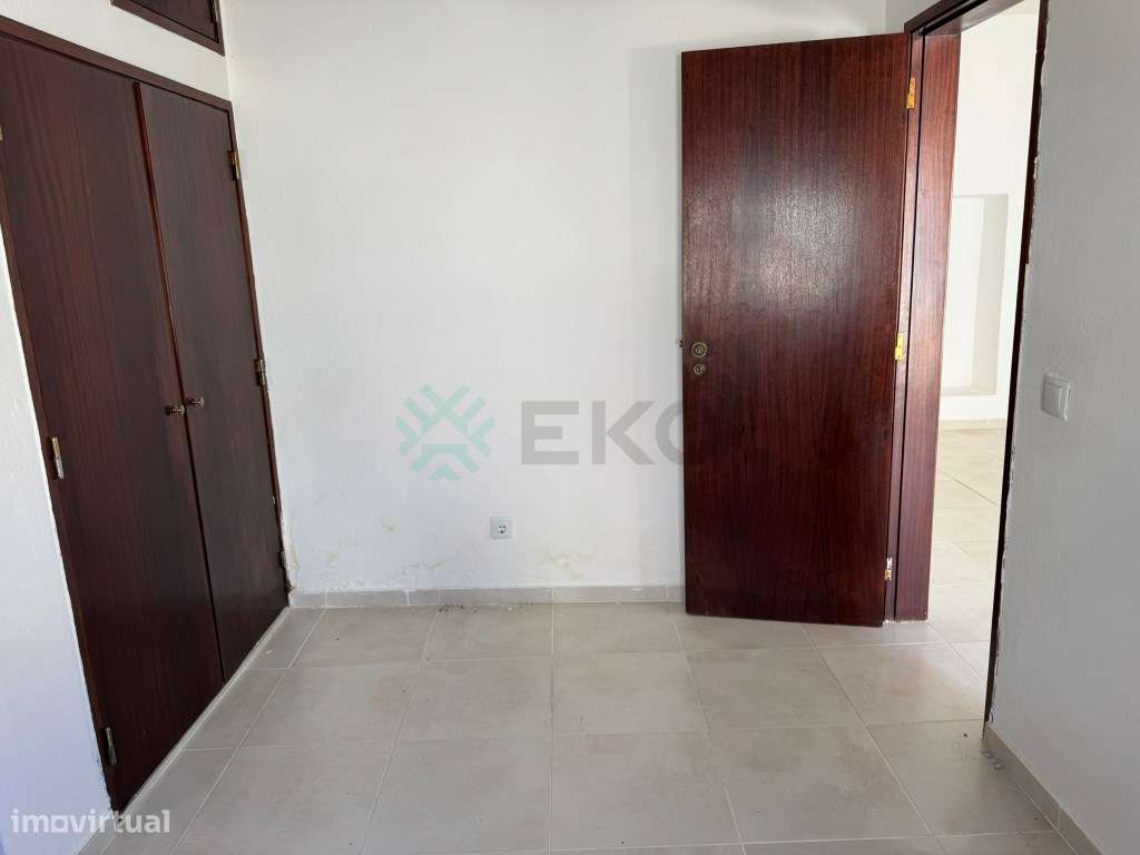 Apartamento t1 à venda na Rua da Capelinha-10