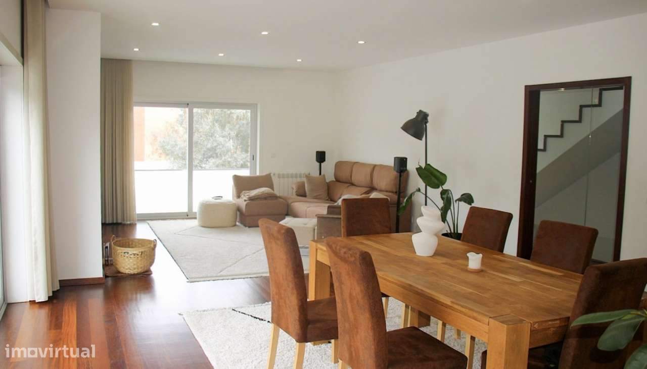 Venda de extraordinária moradia V3, Meadela, Viana do Castelo - Grande imagem: 2/41