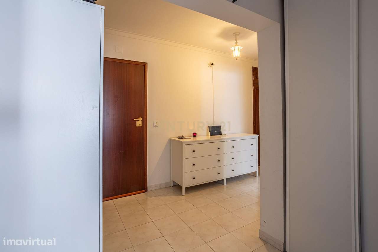 Apartamento T2 em São Marcos-7