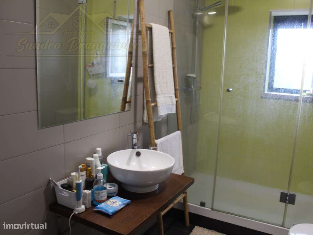 Apartamento T2 com garagem a 10min da praia-4