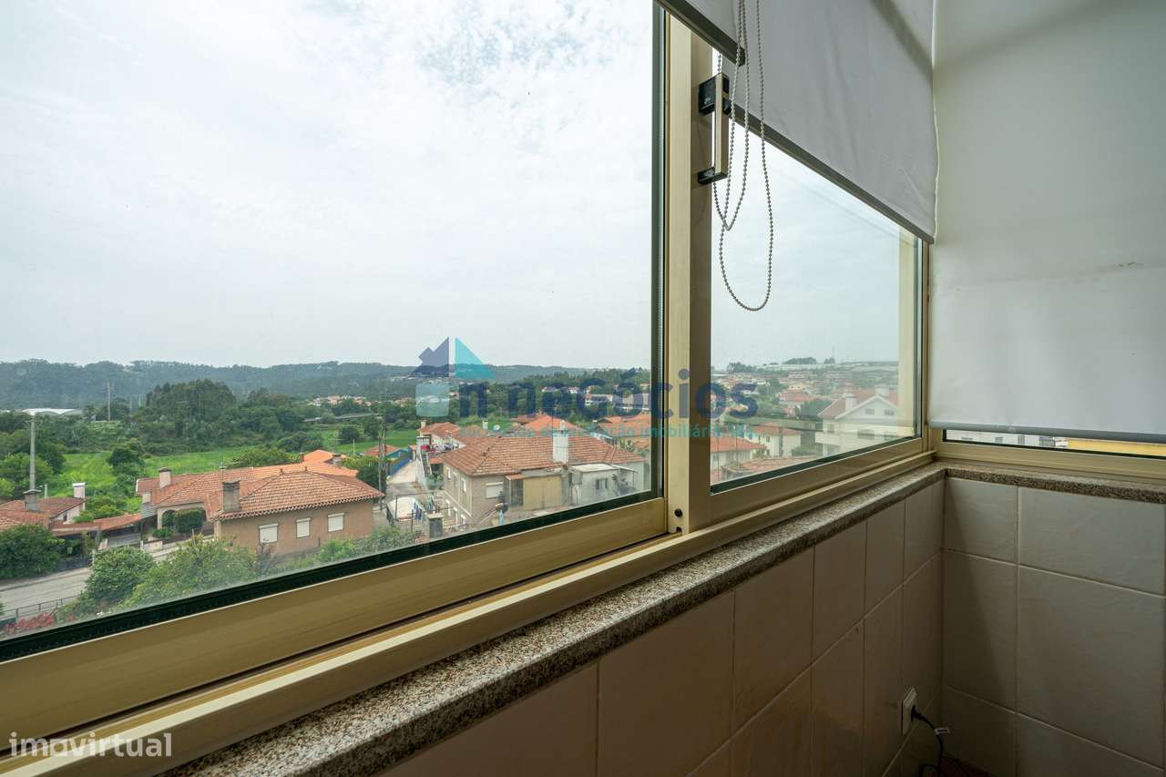 Apartamento t1 com lugar de garagem em O. Azeméis-10