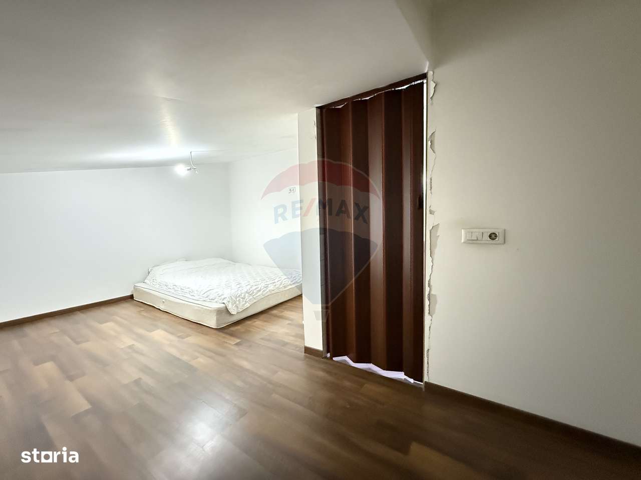 Apartament 3 camere Dobroesti cu loc de parcare inclus-16