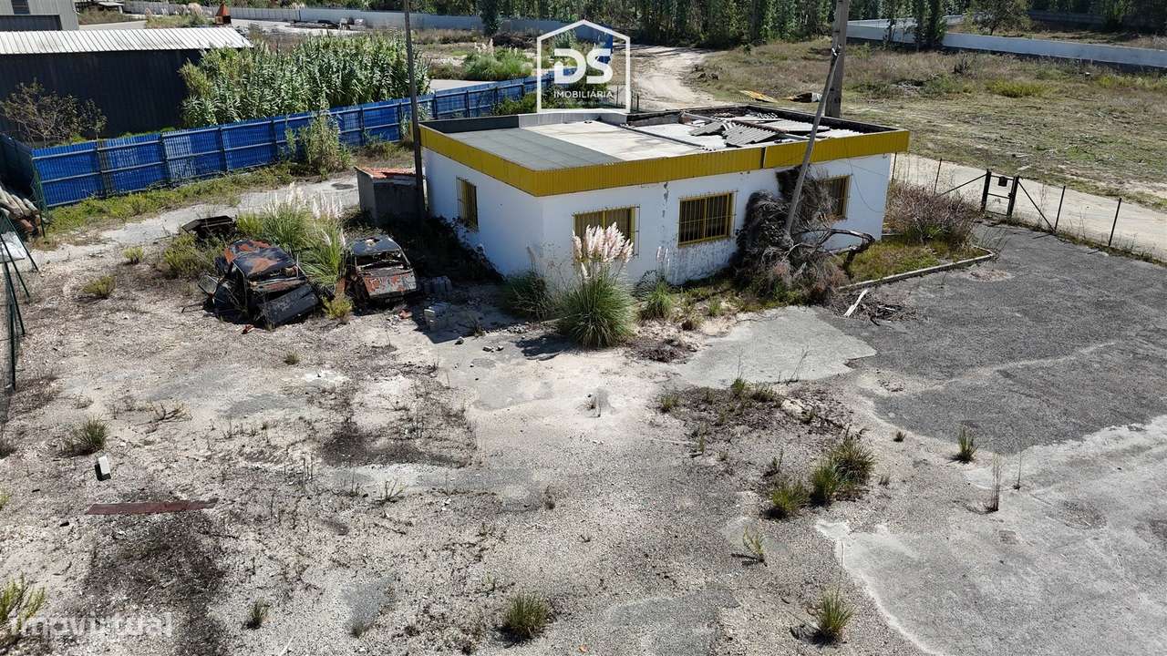 Terreno com 1420m2 para Venda, excelente para o seu Negócio em Marinha-11