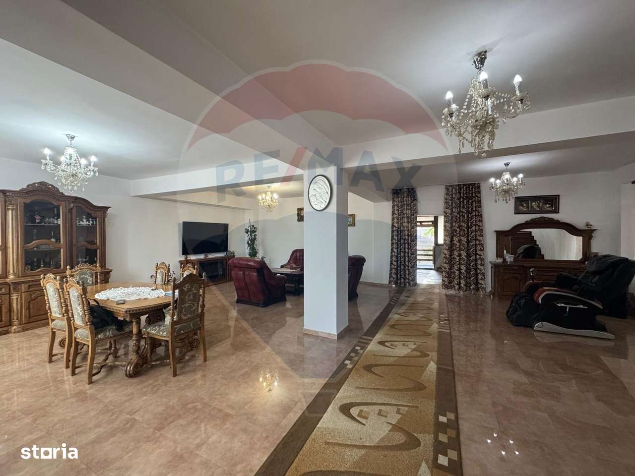 Casă / Vilă cu 6 camere de vânzare - Imagine principală: 4/20