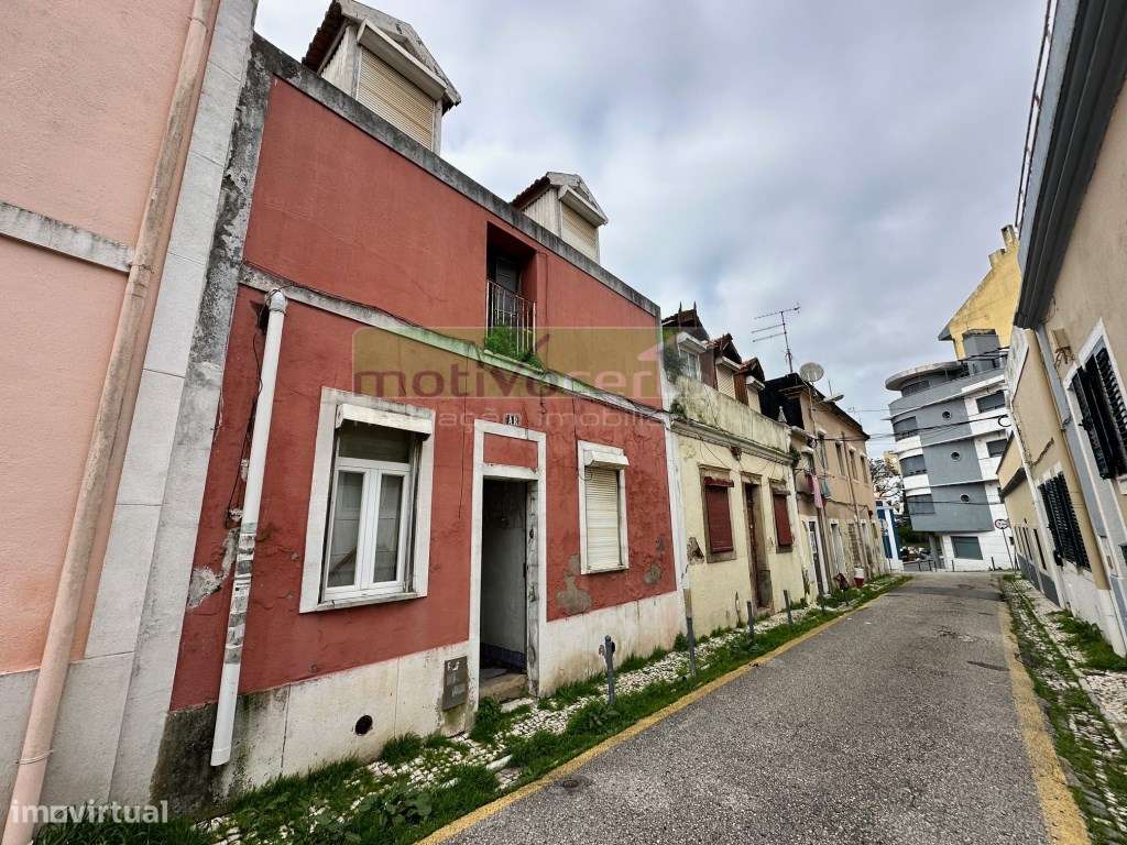 Moradia T2 com 2 Pisos no Coração de Campolide, Lisboa - Grande imagem: 2/3