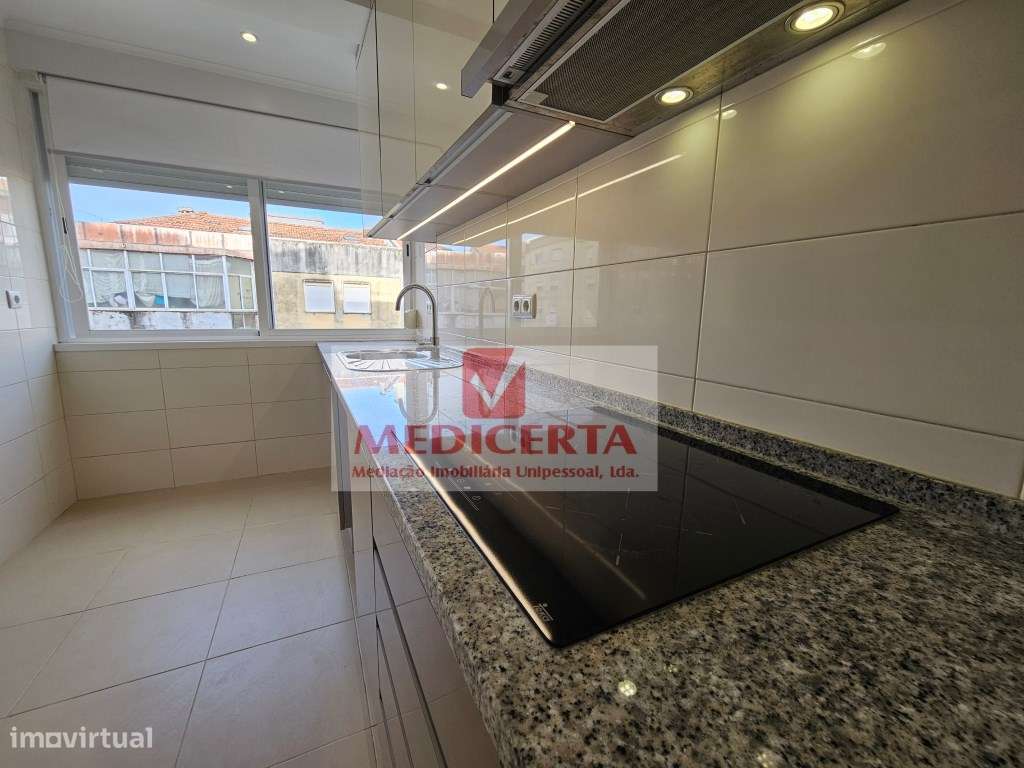 Agualva - centro/estação T2 (80m2) Totalmente remodelado - Grande imagem: 2/22