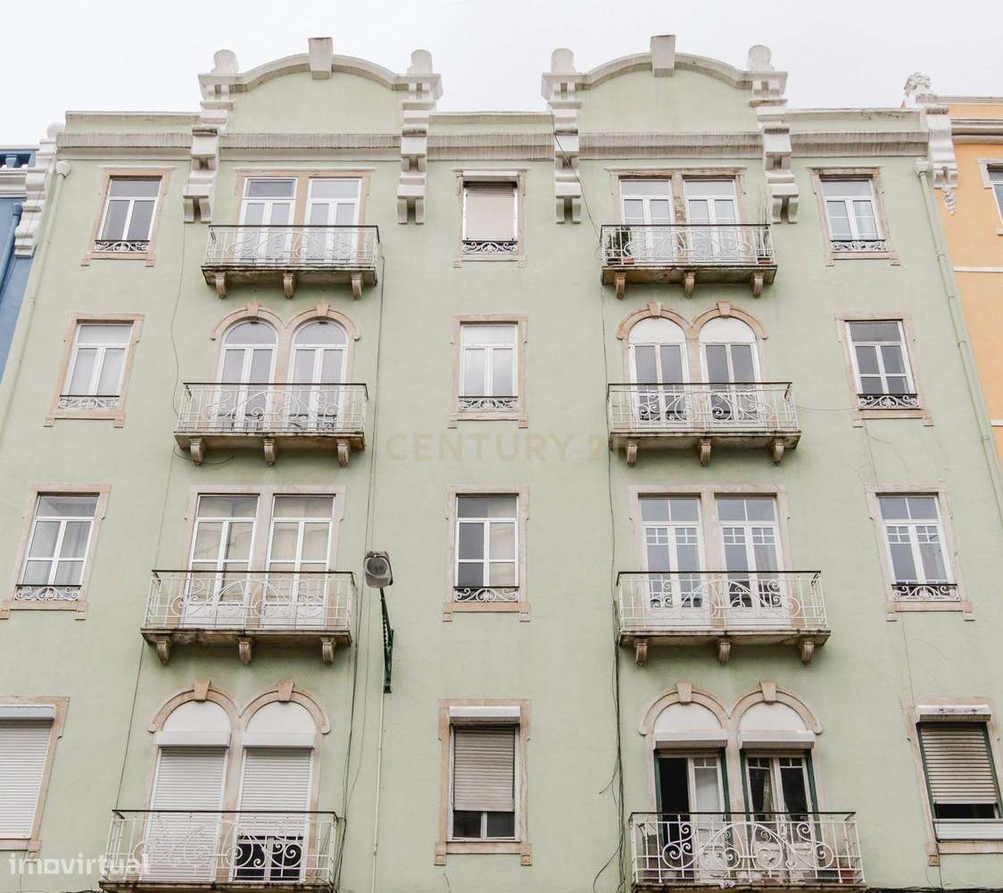 T7 com 200 m² para reabilitação| Elevado potencial de investimento no-29
