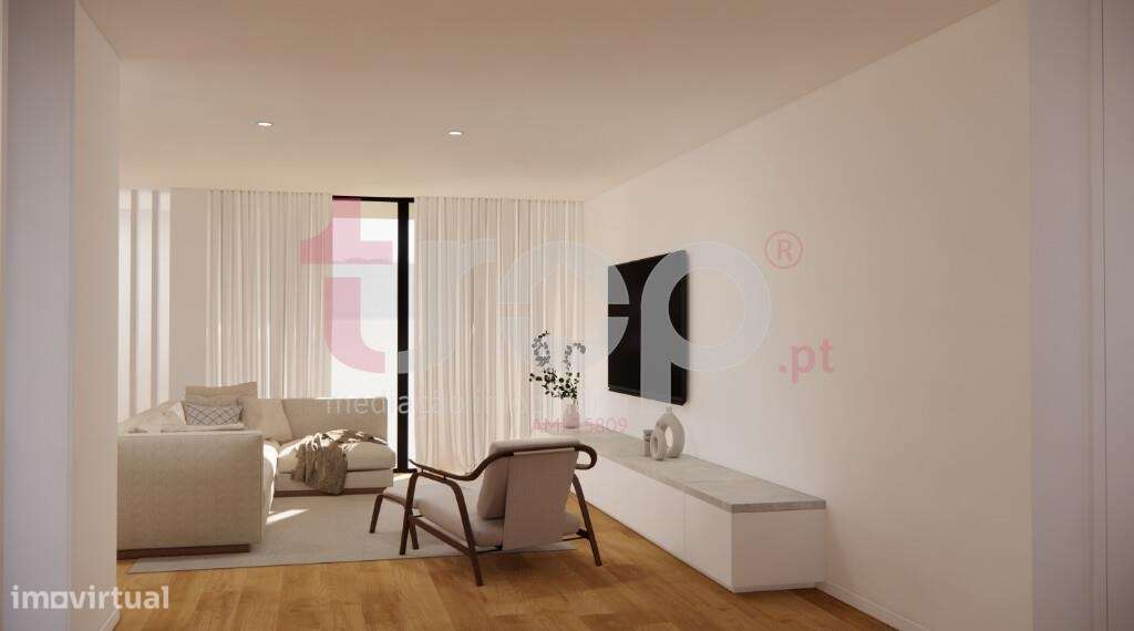 MORADIAS T3+1 EM CONSTRUÇÃO - RORIZ-23
