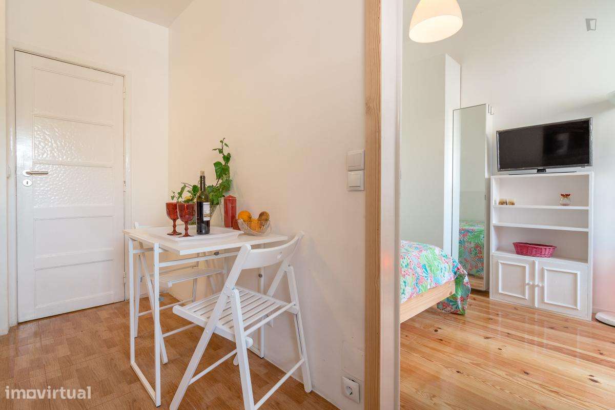 Apartamento com 1 quartos - localizado em Alvalade Lisbon - Grande imagem: 4/6