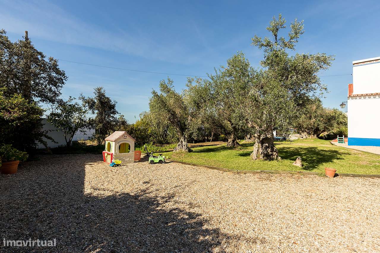 Quinta de charme T5 com piscina e 7 000 m² — vistas para o Castelo de-48