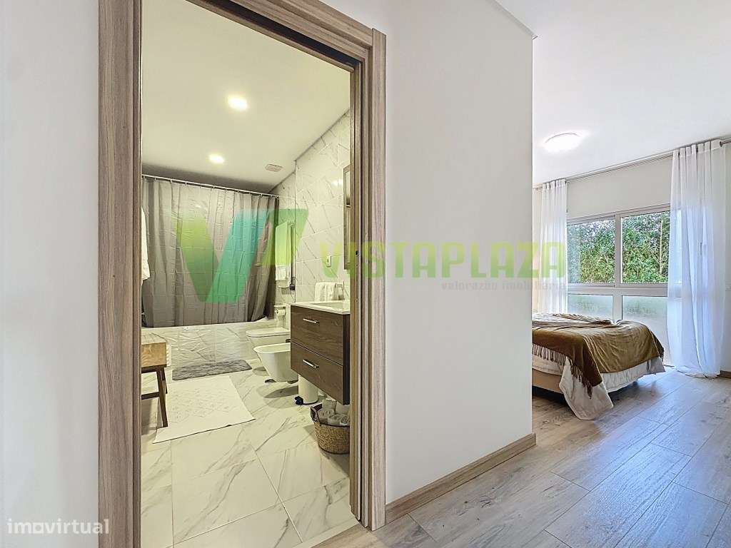 Apartamento T2 em Condomínio com Piscina na Praia da Rocha - Grande imagem: 4/25