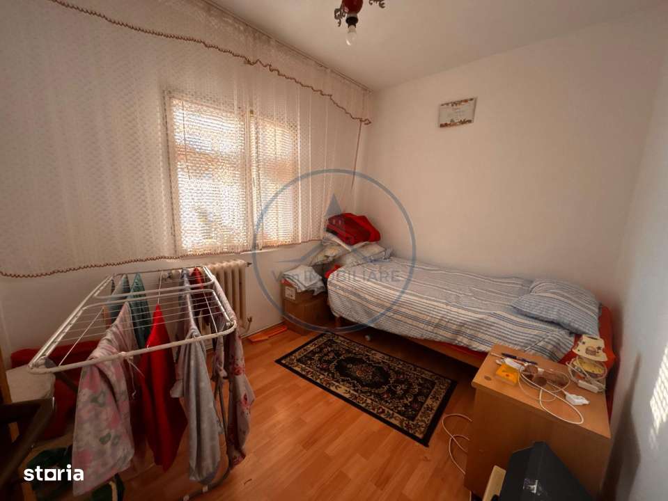 Apartament 4 camere de vanzare – Calea Moldovei-4