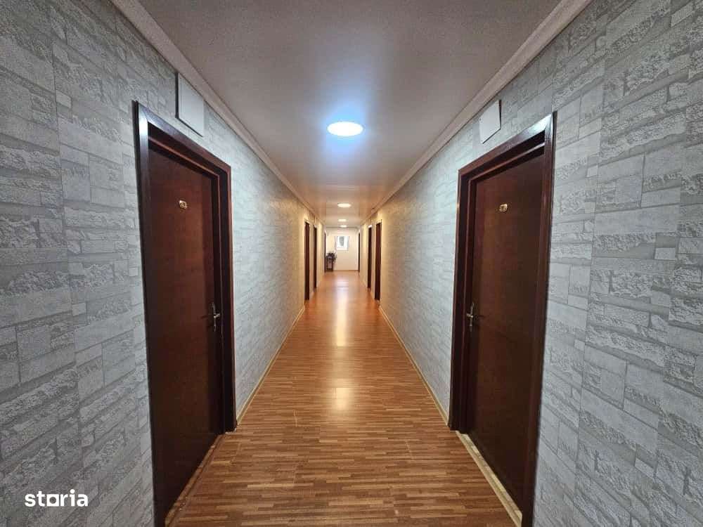 Pensiune de vanzare in Venus - Imagine principală: 4/9