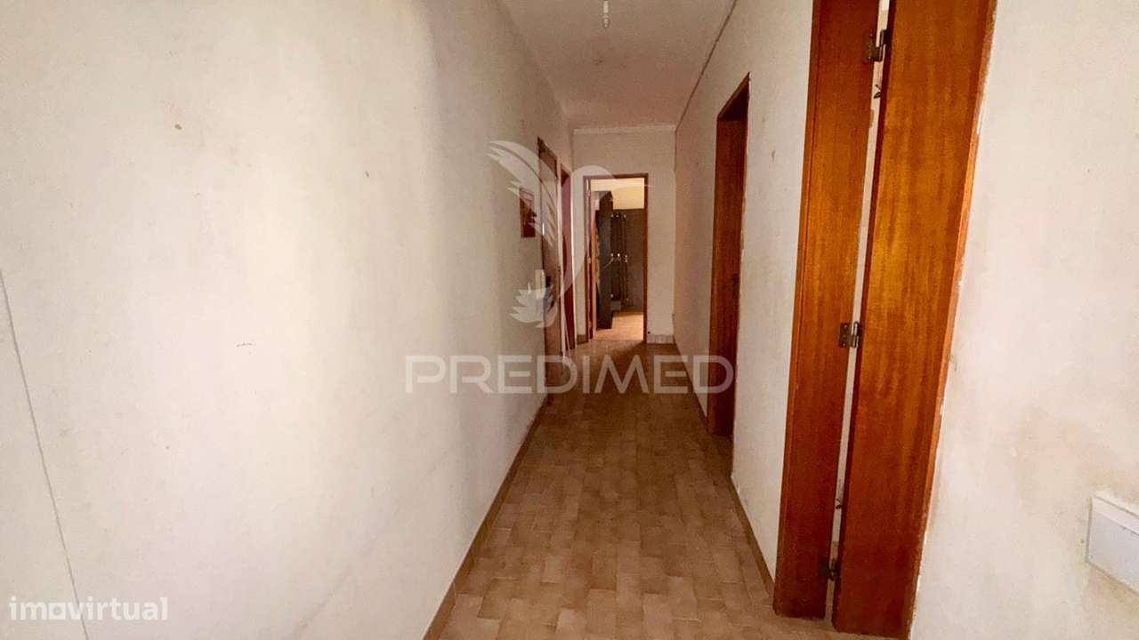 T3 bem localizado para Remodelar - Grande imagem: 4/15