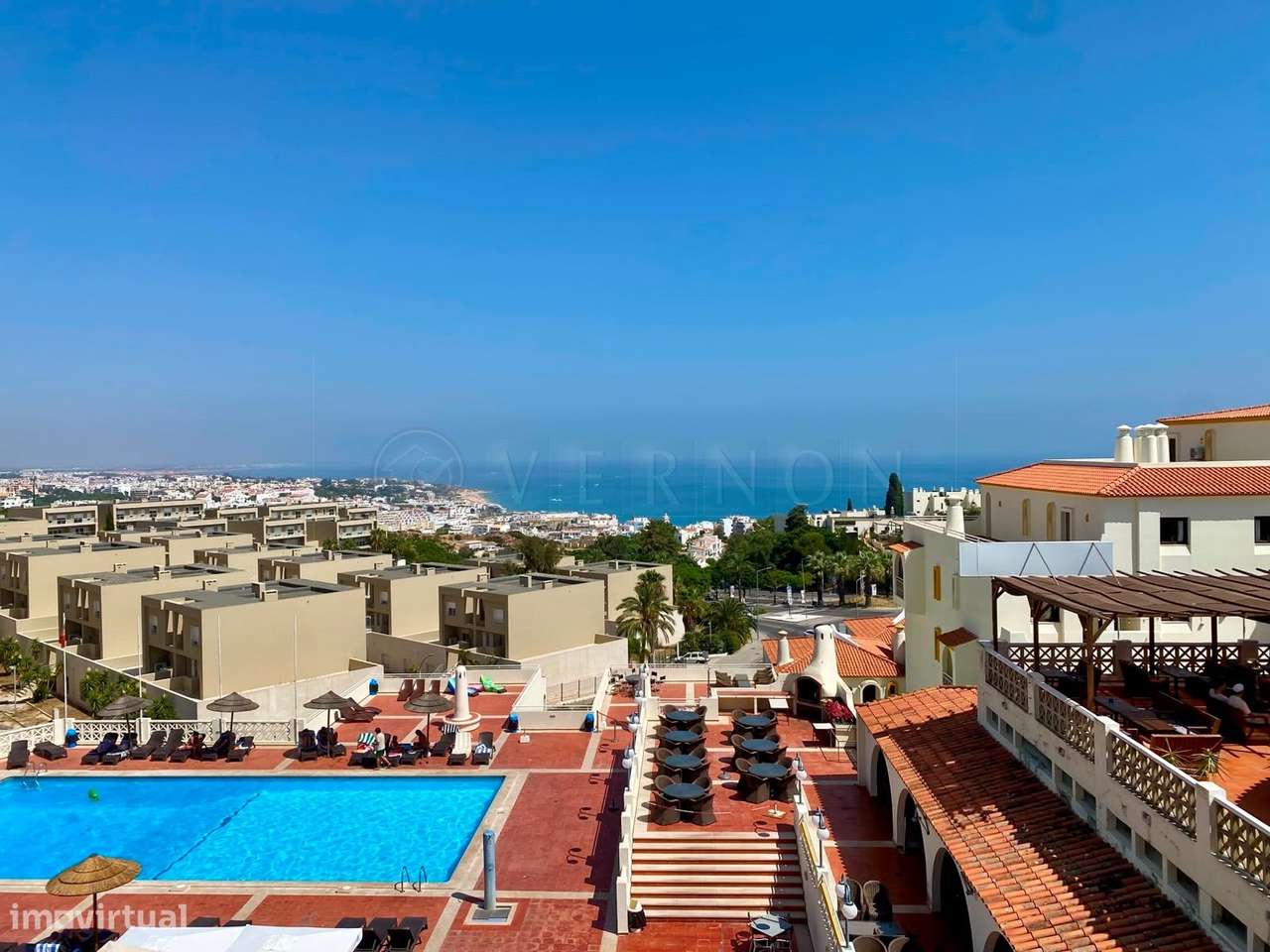 T1 Renovado com Vista Mar e Piscina | Albufeira-22