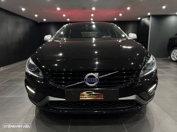 Volvo V60 2.0 D4 R-Design - 2