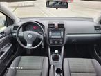 Volkswagen Golf - 16