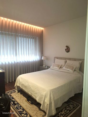 Apartamento T4 no Centro da Cidade - Como Novo!-12