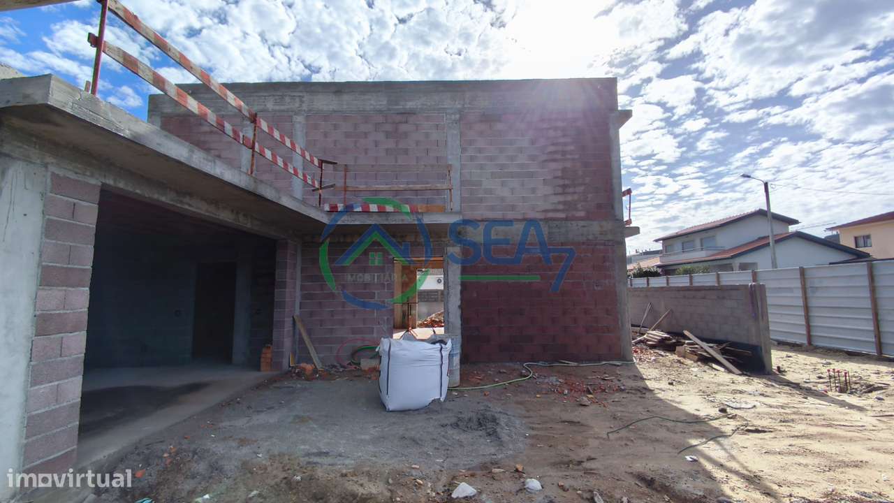 Moradia T3 Nova com piscina, Apúlia - Esposende-10