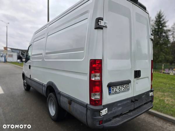 Iveco DAILY 35C12V - 7