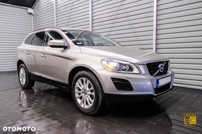 Volvo XC 60 2.4D AWD Momentum - 7