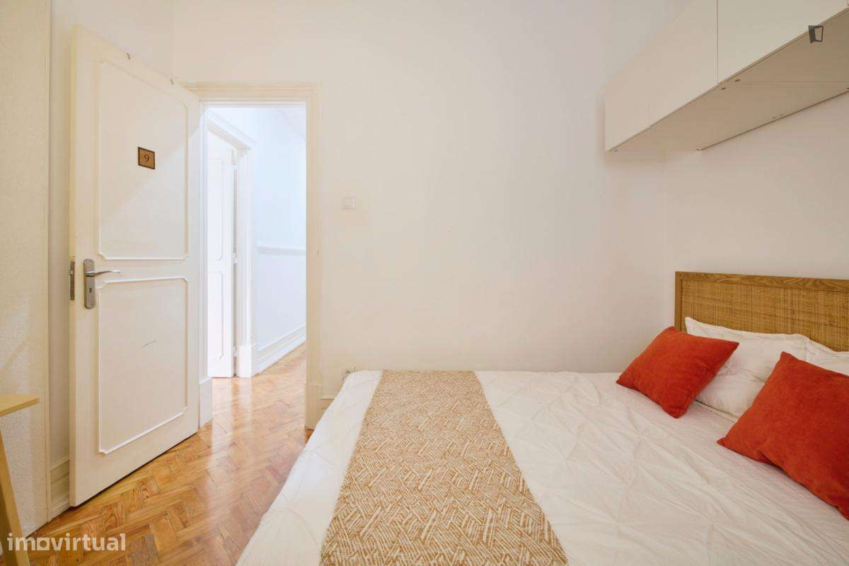 Quarto - localizado em Marquês de Pombal Lisbon - Grande imagem: 4/34