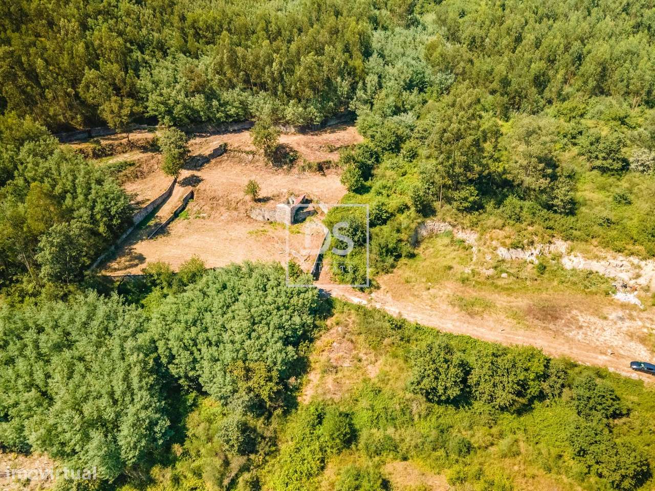 Quinta com Ruína para restaurar em Laurentim – Marco de Canaveses - Grande imagem: 4/10