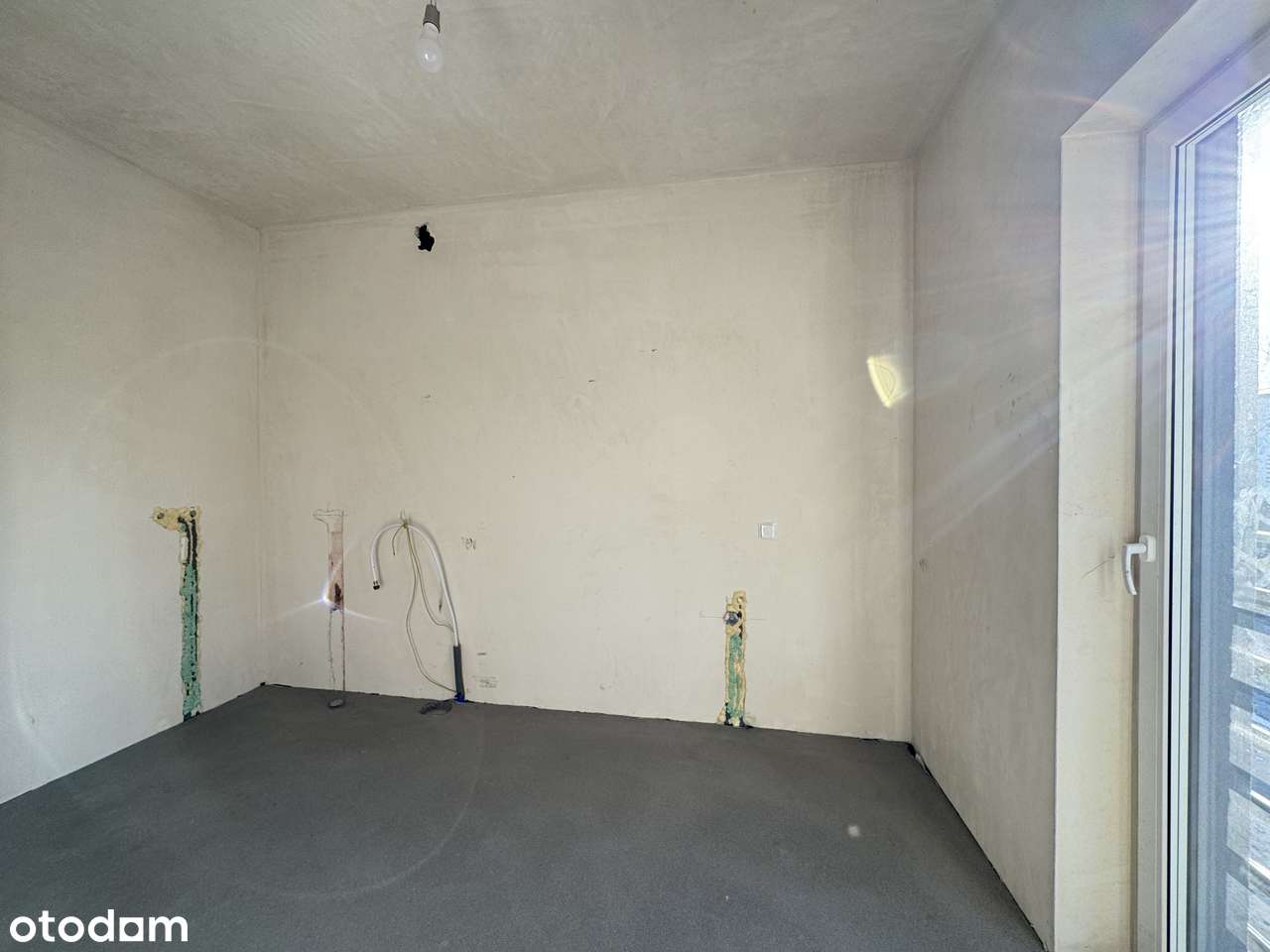 Energooszczędny bliźniak z dużym salonem.-11