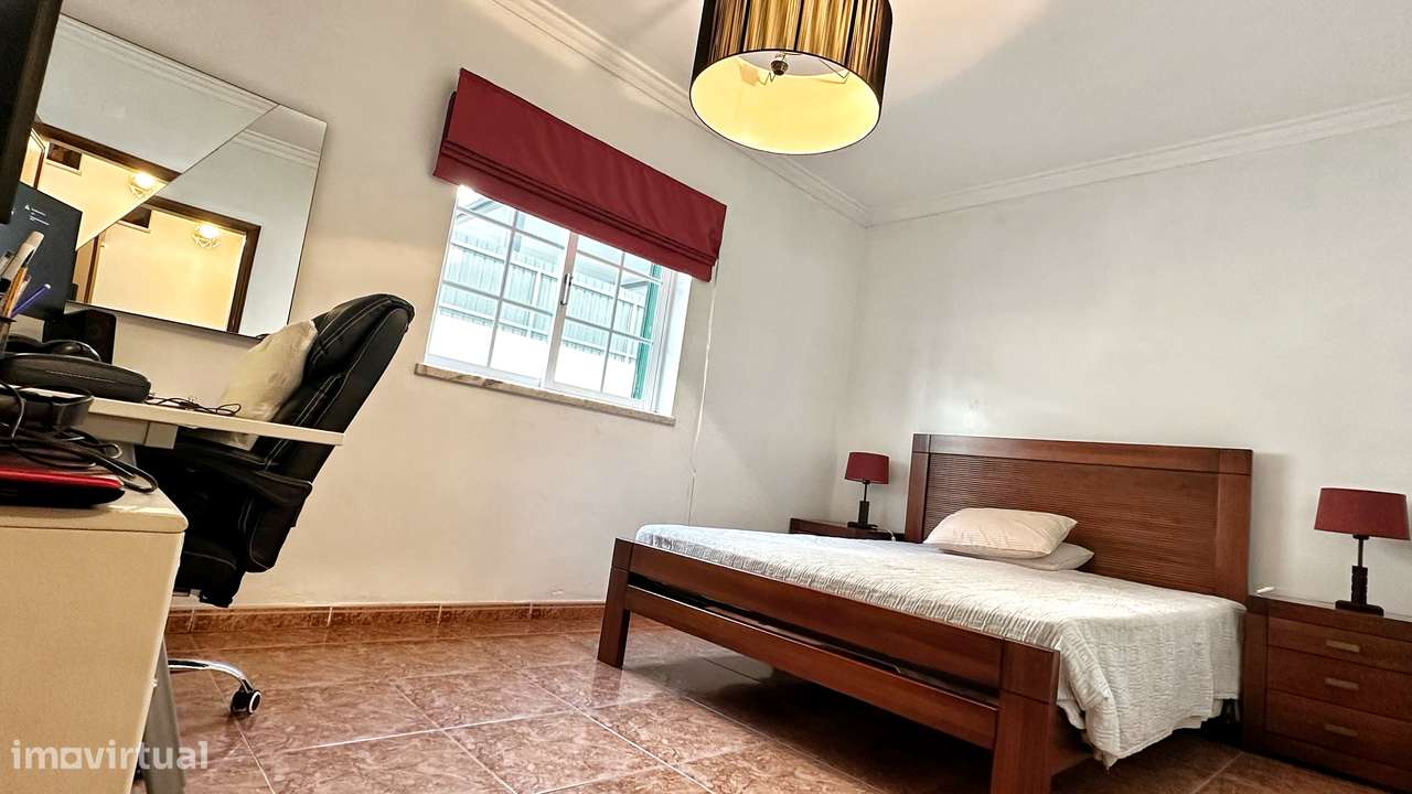 Moradia Geminada T4 – Quinta do Conde (Boa Água)-21