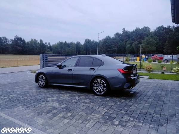 BMW Seria 3 320d xDrive MHEV M Sport sport - 3