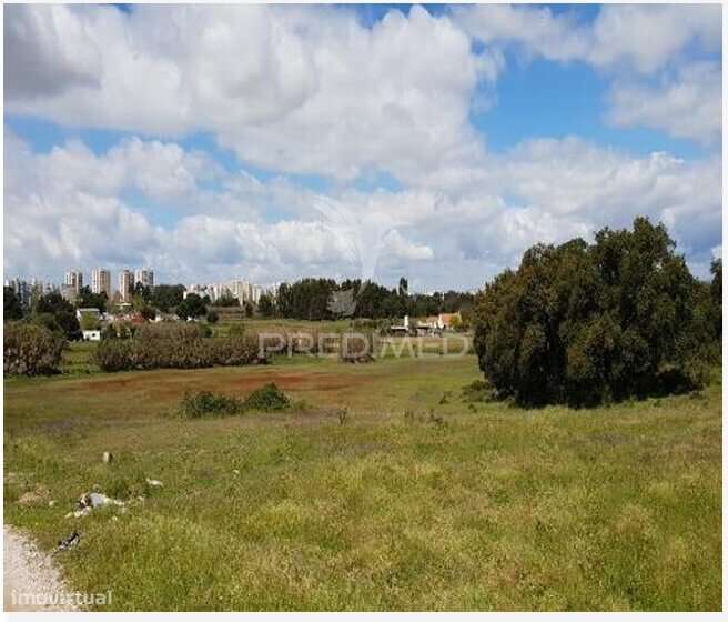 Terreno Urbanizável com Potencial de Desenvolvimento – Barreiro / M... - Grande imagem: 2/5