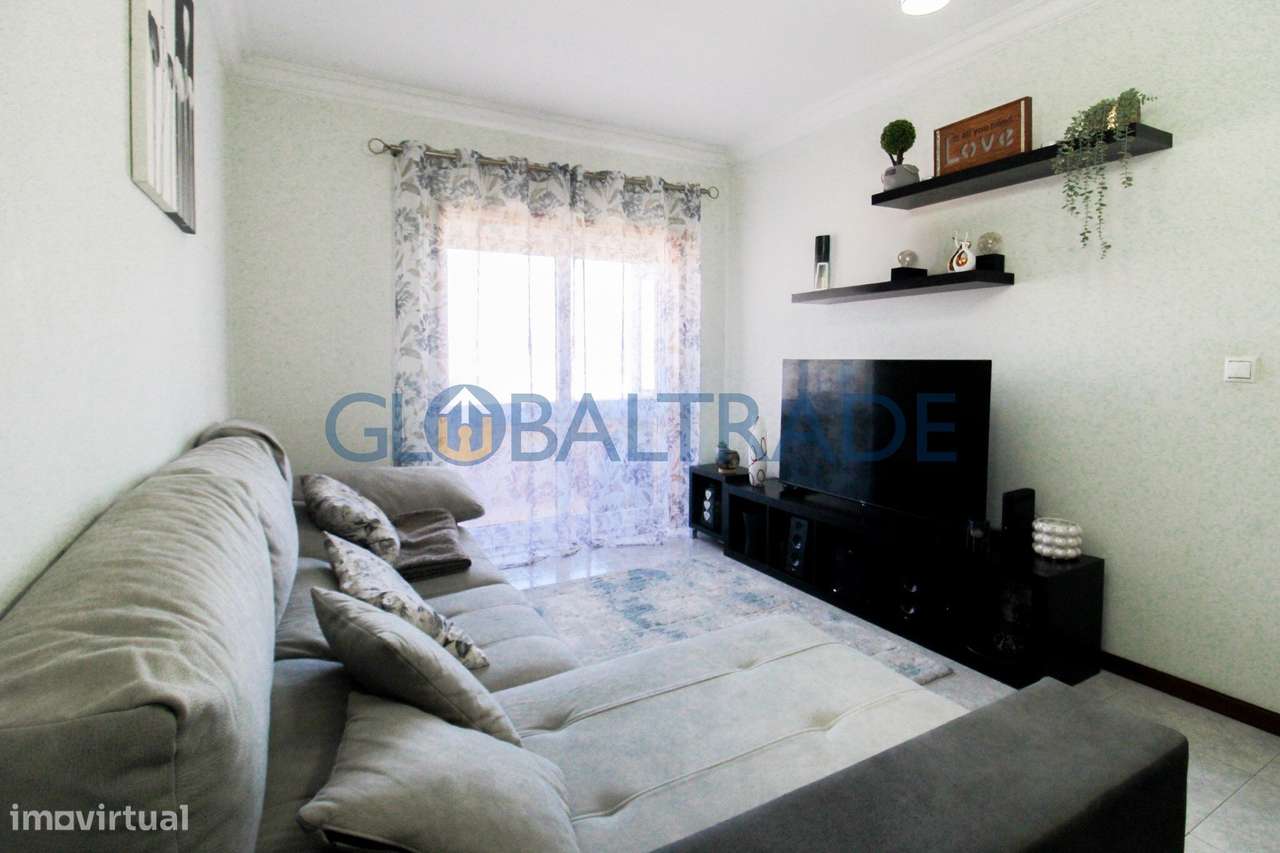 Apartamento T2+1 ao centro de Gondomar-5