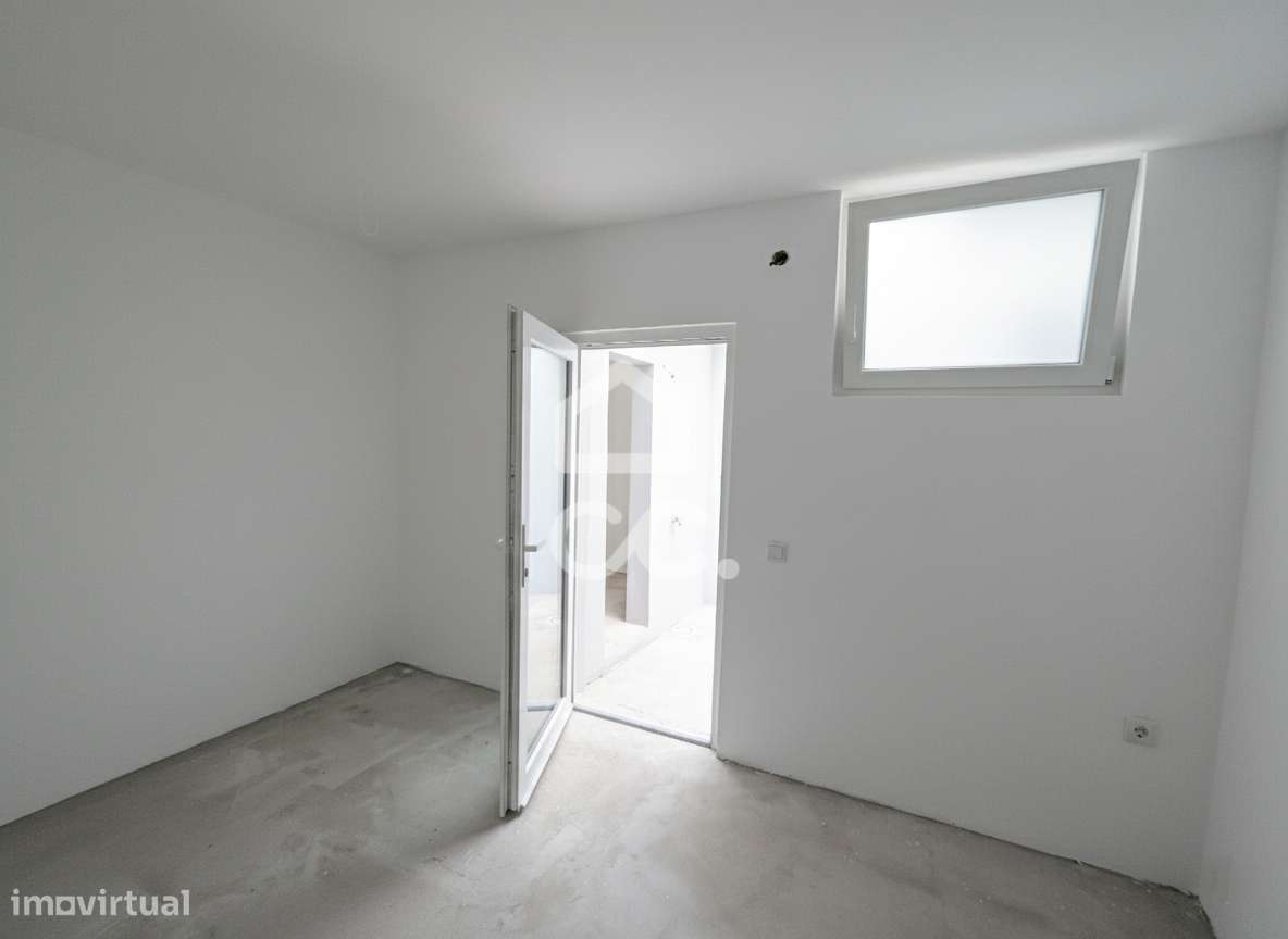 Loja, 153,14 m², Abrantes (São Vicente e São João) e Alferrarede-22