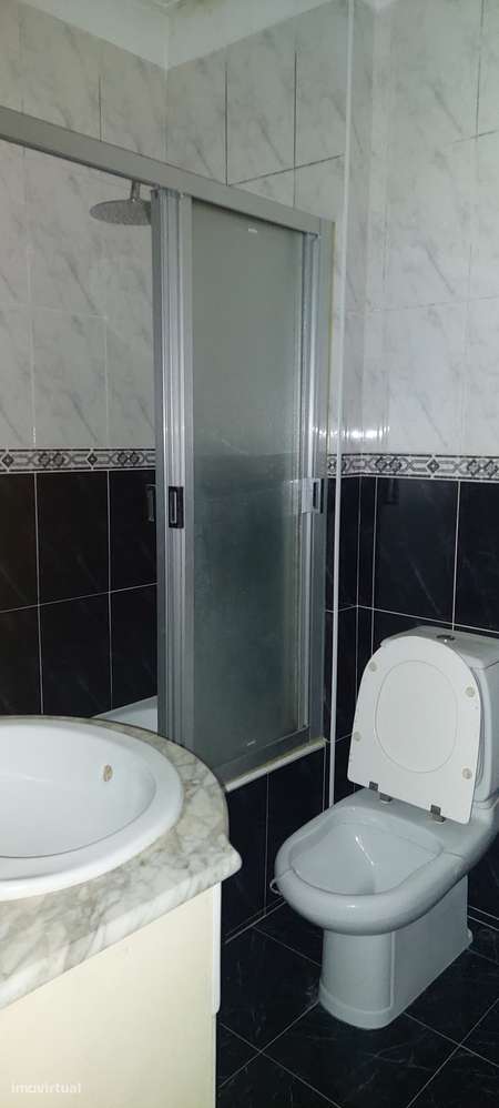 T3 Corujeira com Box e arrumos-8